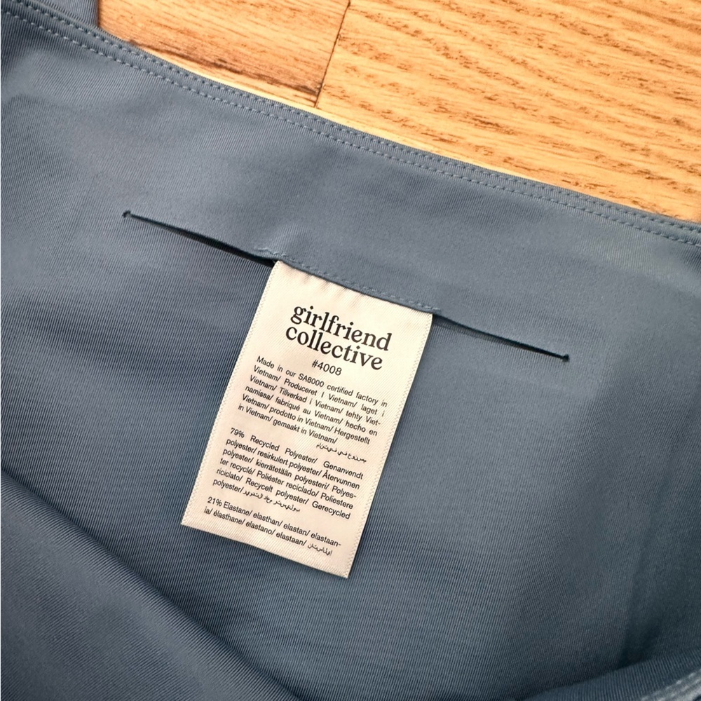Girlfriend Collective Teal Leggings - Picture 3 of 5